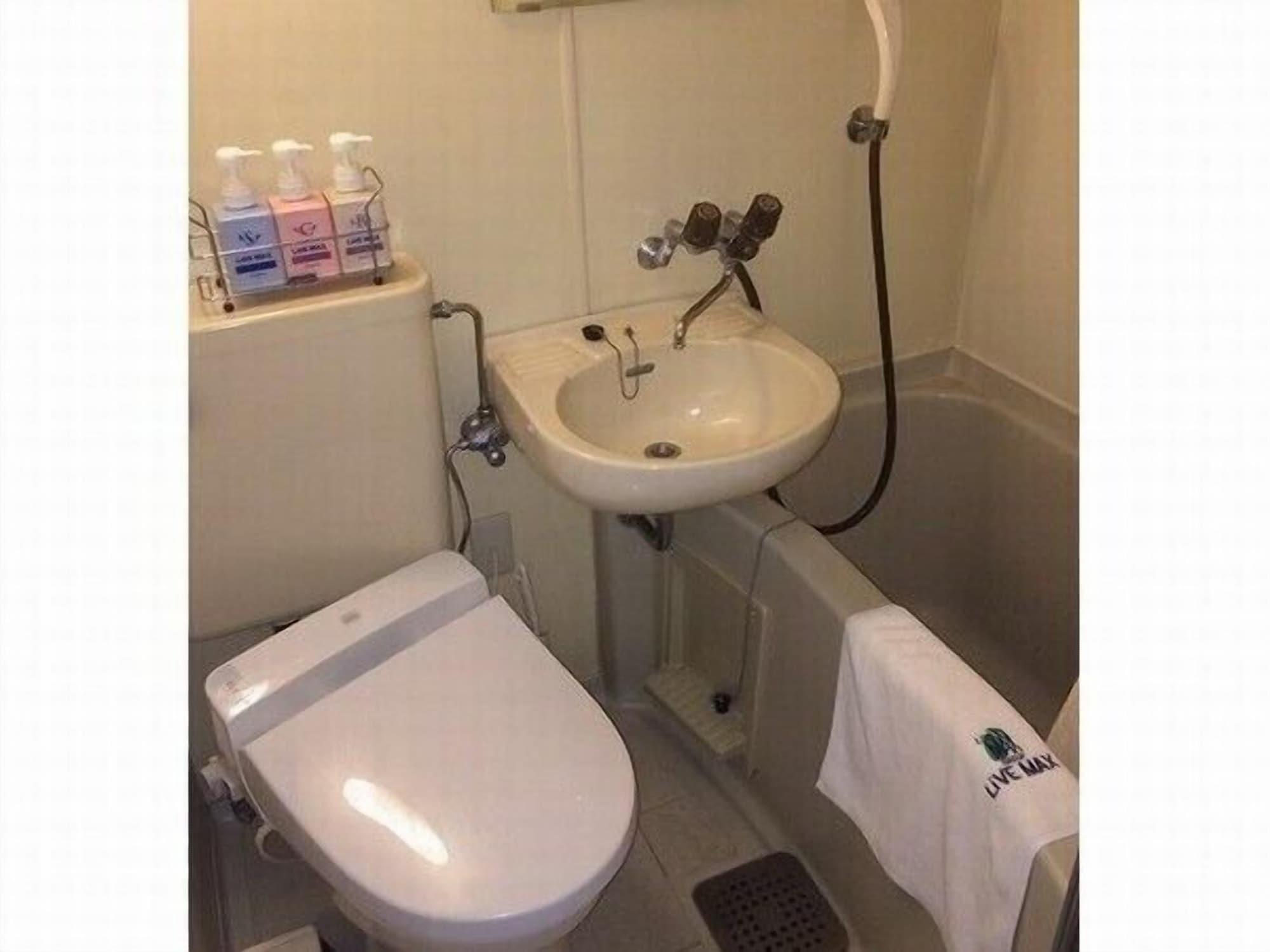 Hotel Livemax Budget Kawasaki Ekimae Luaran gambar